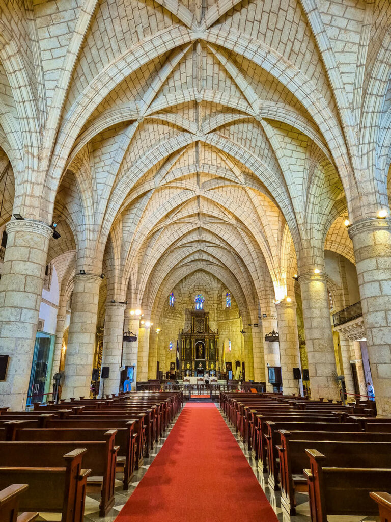 Kathedrale Santo Domingo von innen
