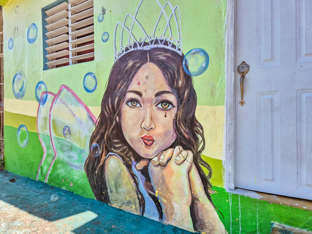 Mural in Los Pepines
