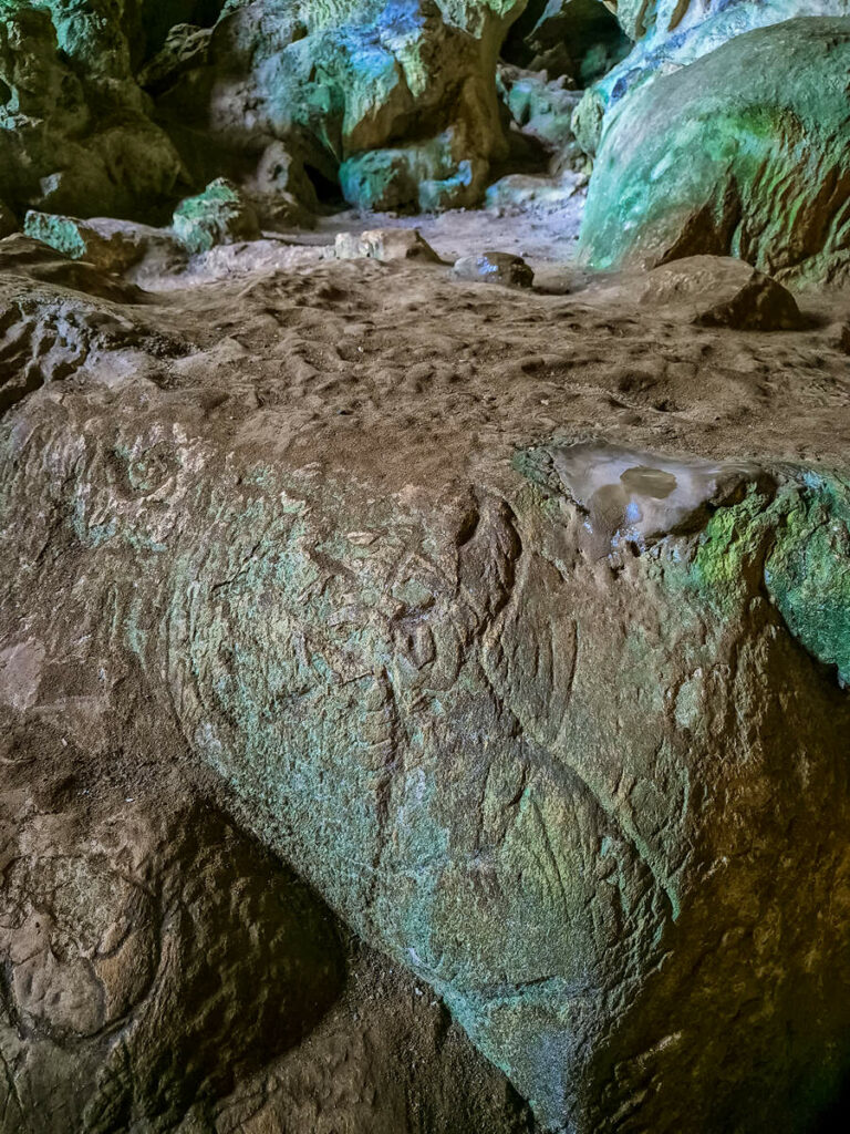 Maya Kalender Cueva San Gabriel Los Haitises
