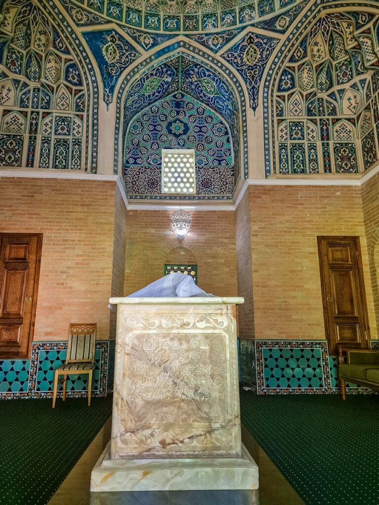 Qaldirgʻochbiy-Mausoleum in Taschkent
