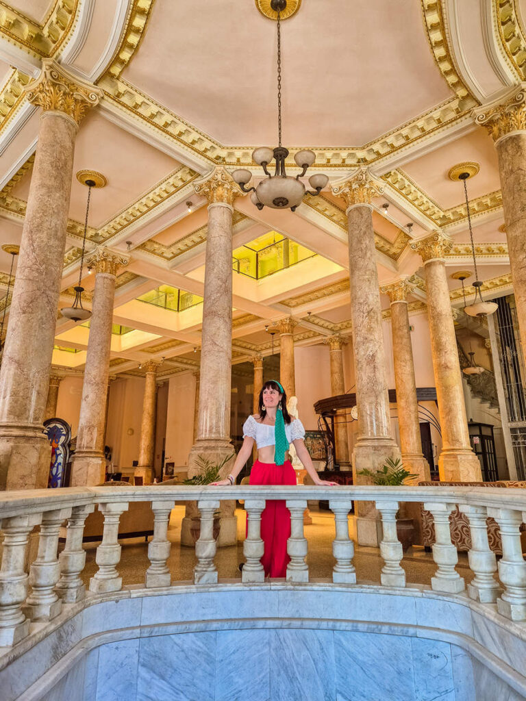 Lobby Hotel Raquel