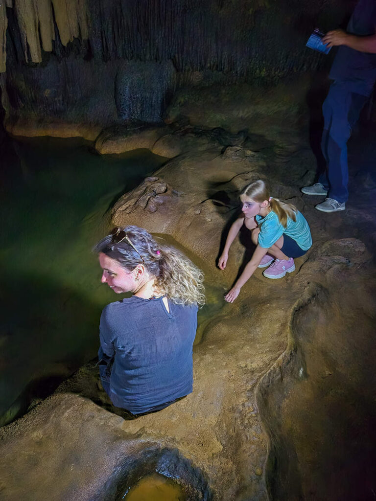 See in der Cueva del Palmarito