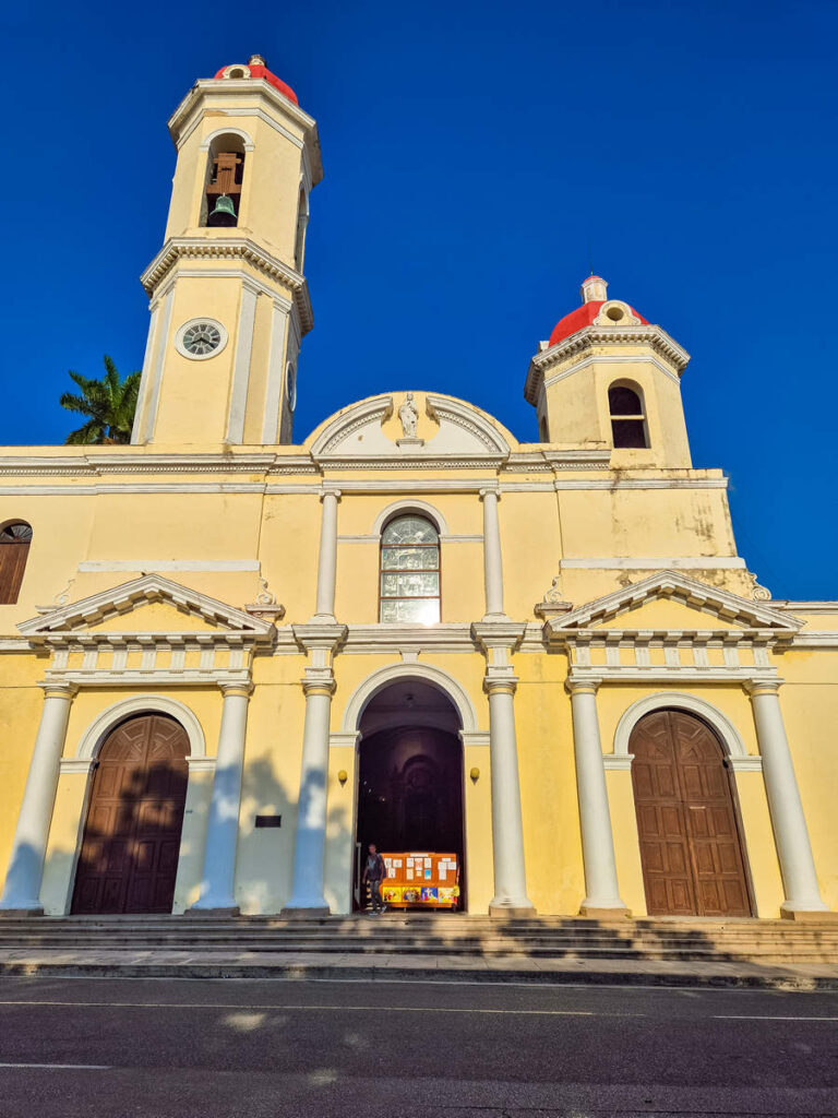 Kathedral in Cienfuegos