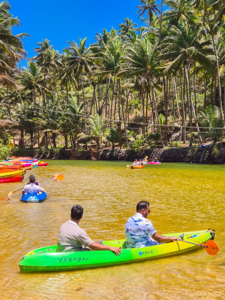 Cola Beach Kayak
