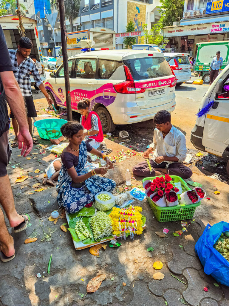Mumbai Dadar Flower Market