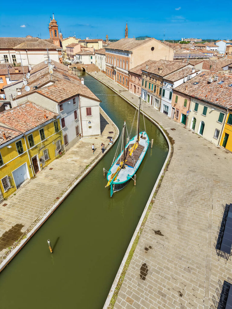 Battello storico Natale in Comacchio
