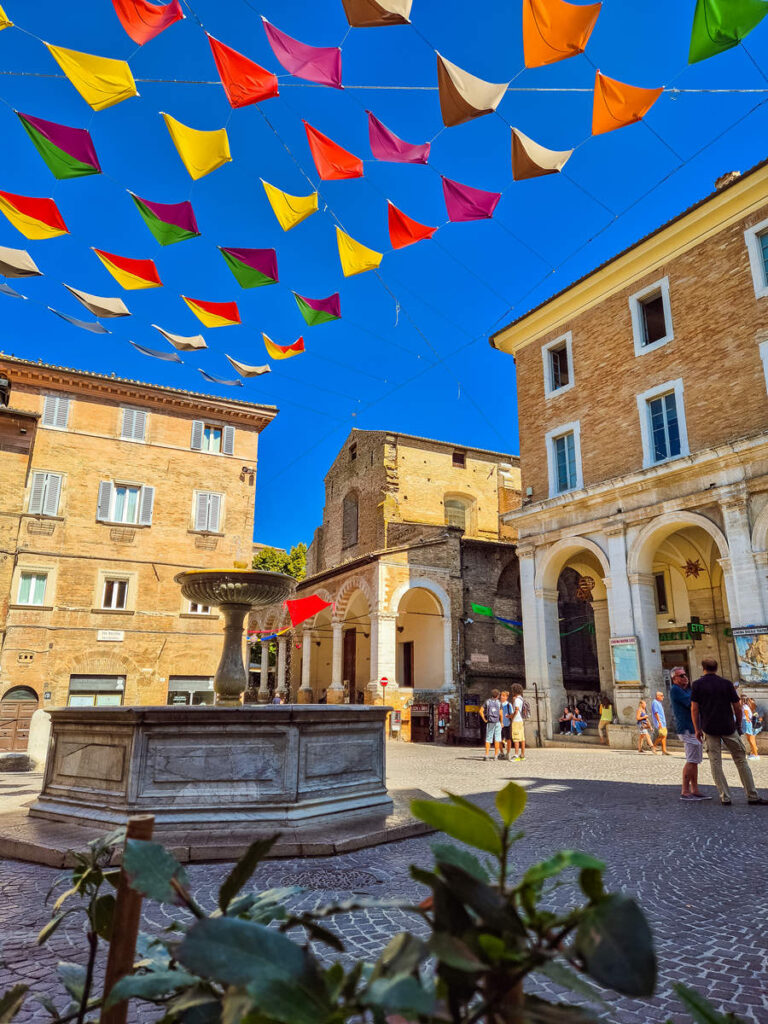 Piazza della Repubblica Urbino