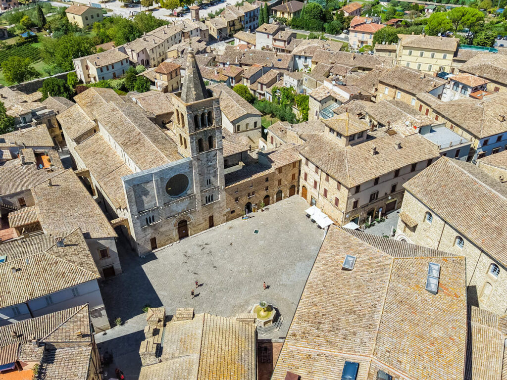 Bevagna Piazza Filippo Silvestri